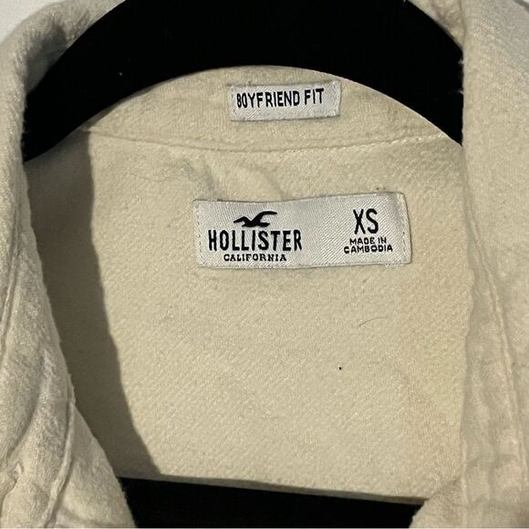 Women's Hollister Cream Flannel Shacket - Picture 5 of 6